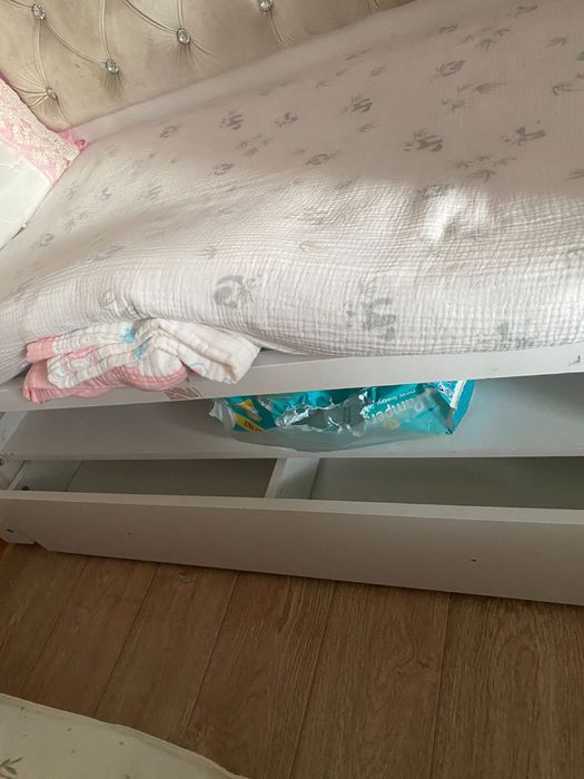 Срочно продается манеж-кровать