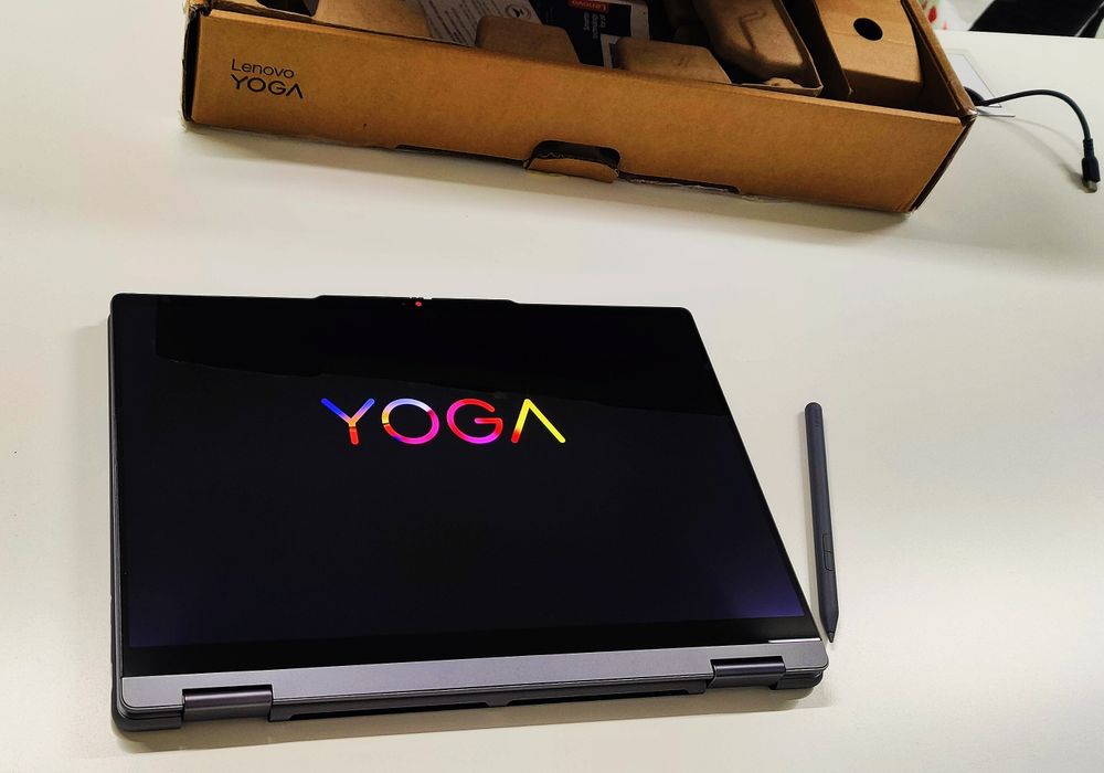 Laptop Lenovo Yoga 7,  2in1, touch screen, Tableta