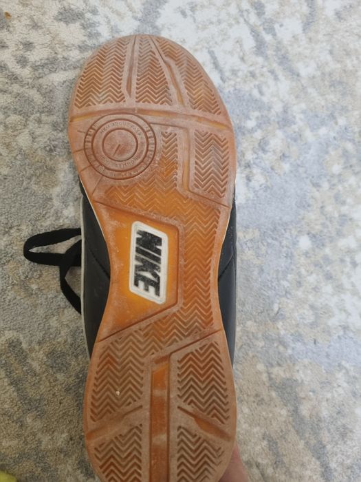 Футзалка NIKE TIEMPO чёрный размер 38
