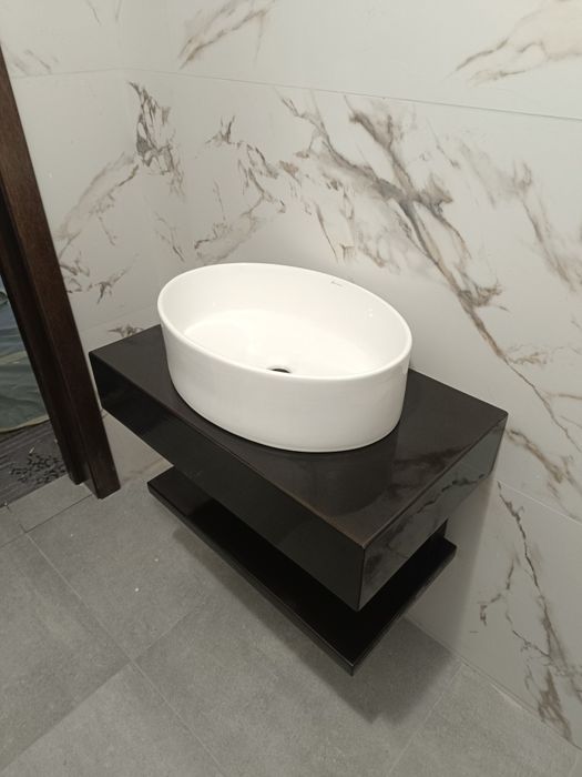 Mobilier lemn masiv pentru baie