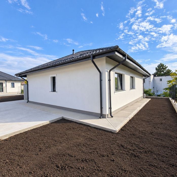 Casa de Vanzare Rediu, 95 mp utili, 334 mp teren, 4 Camere, Acces direct din Sos Rediu, Predare la Cheie, Langa Școală