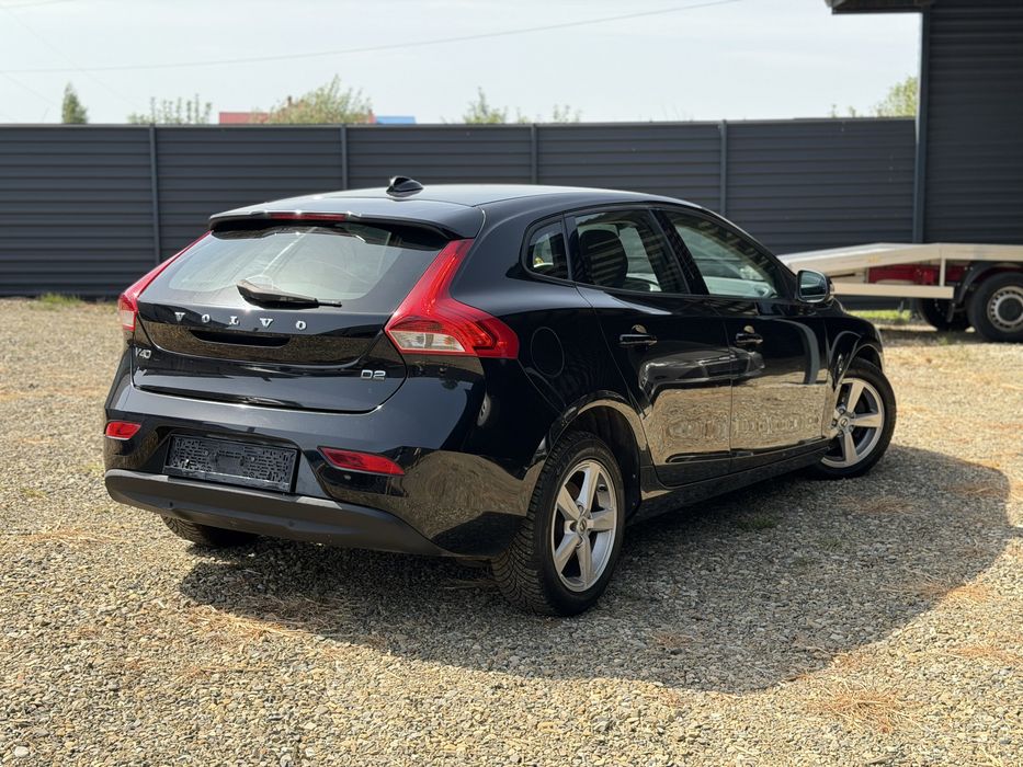 Volvo V40 D2 2018 EURO 6b LED 2.0 diesel