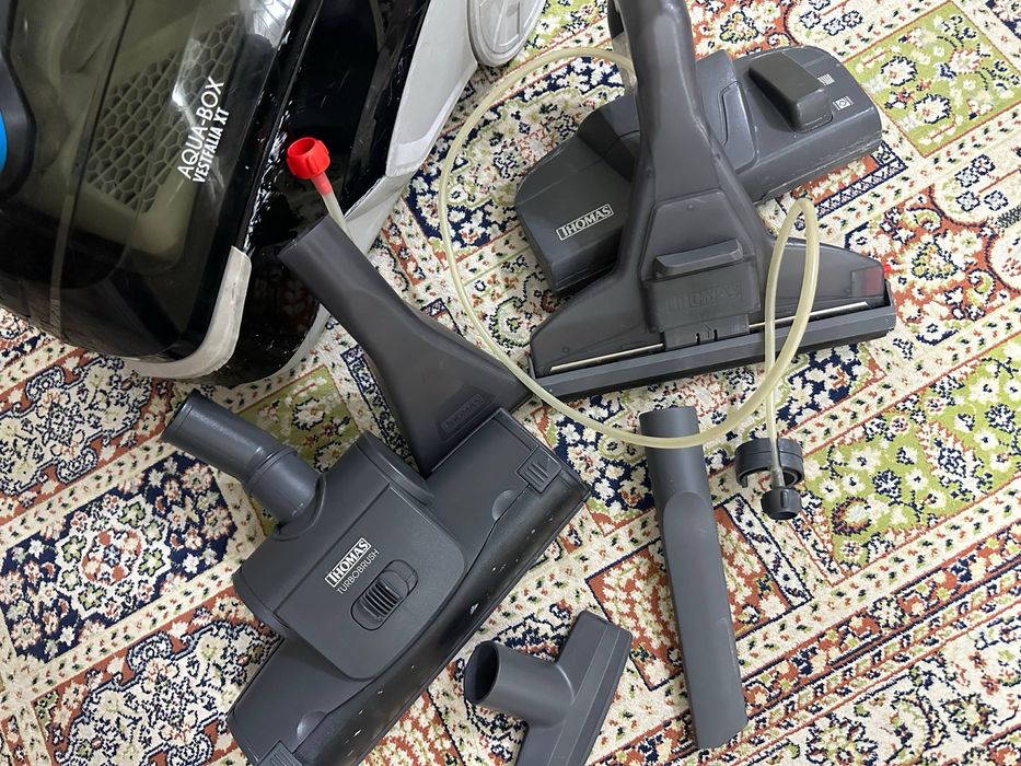 Продается моющий пылесос Tomas