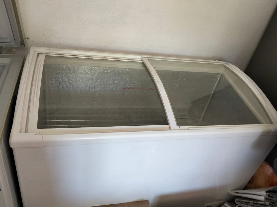 Продам Морозильник