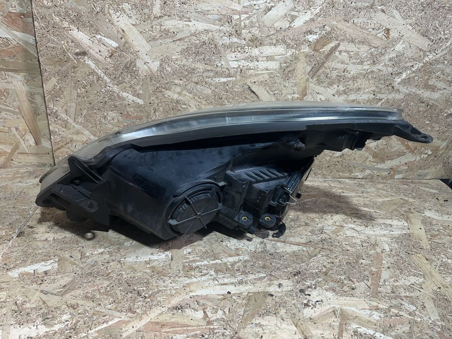 Far/Faruri Opel Corsa D 2008