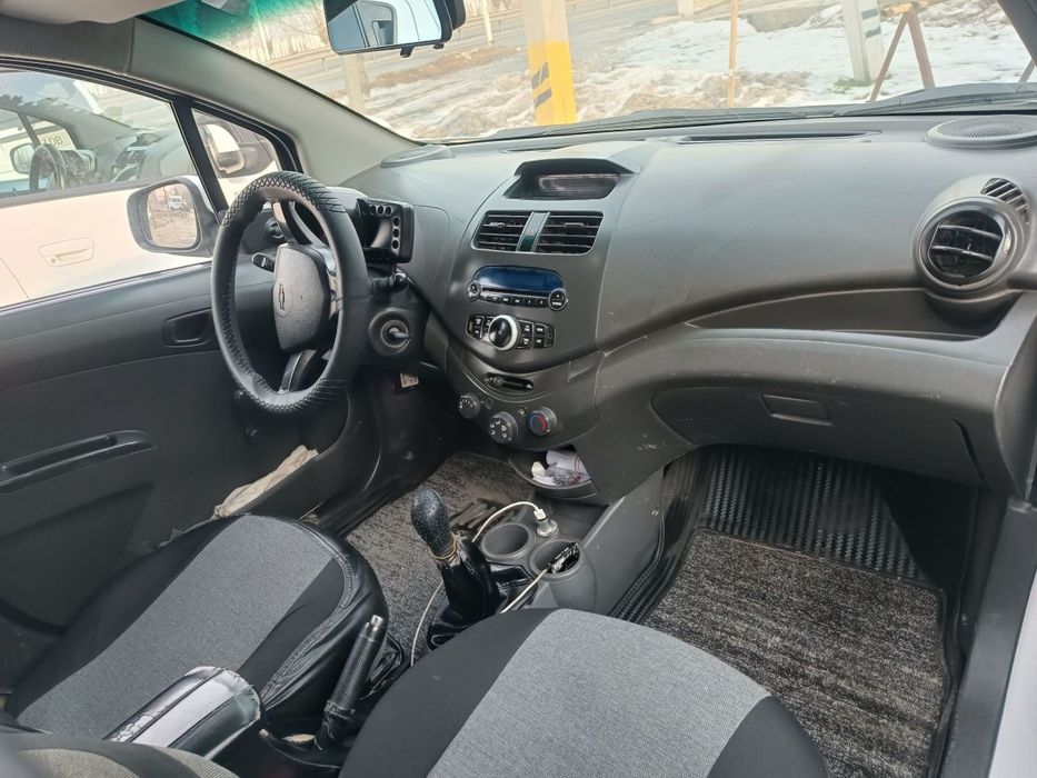 Spark Yili 2011 yurgani 493 ming