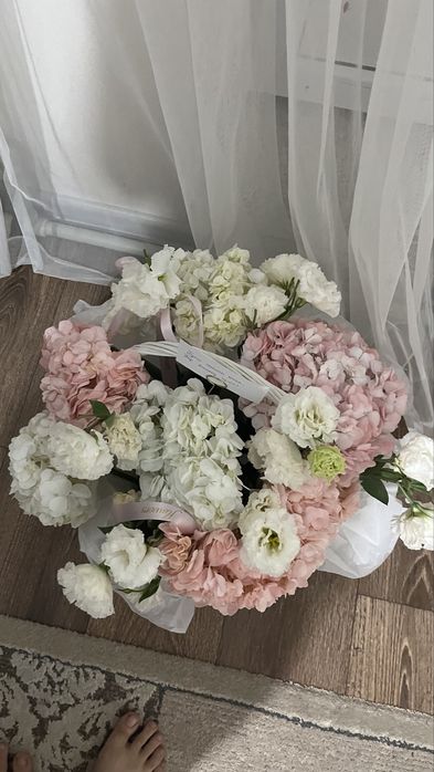 Цветы.