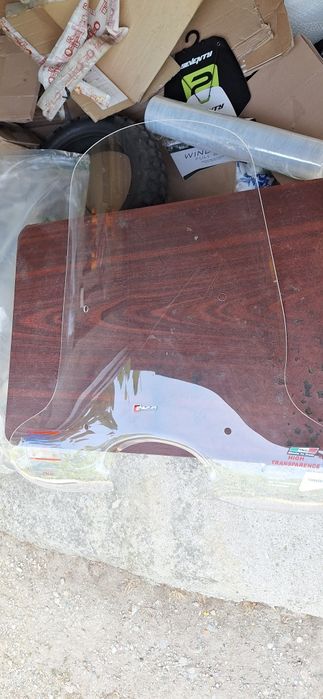 Parbriz vespa et2 et4