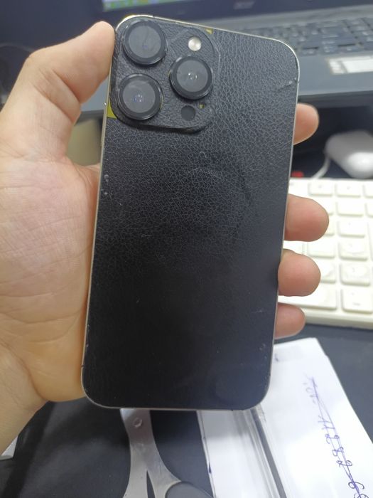 Iphone xr iphone 14 pro korpusda