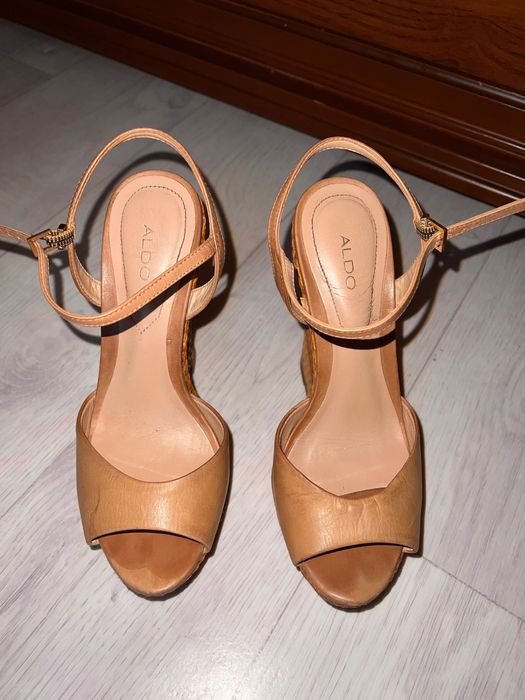 Летние босоножки