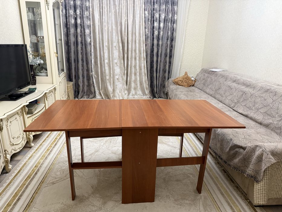 Стол книжка продаю недорого