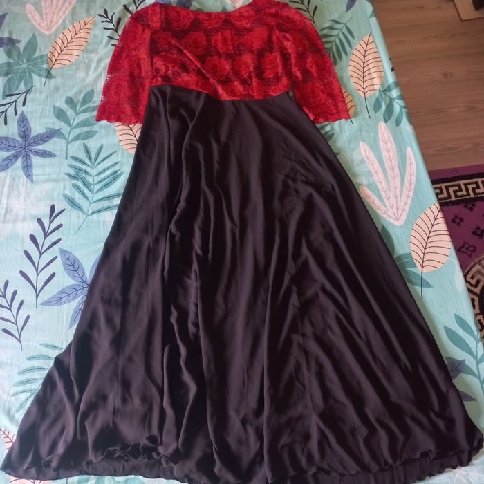 Rochie noua pret negociabil