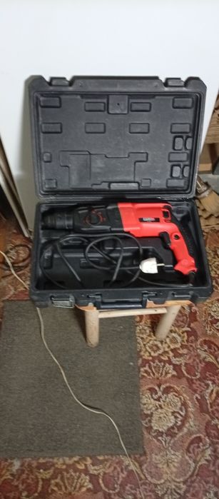 Перфоратор/ИМПУЛЬС/Германия в кейсе в отличном рабочем состоянии