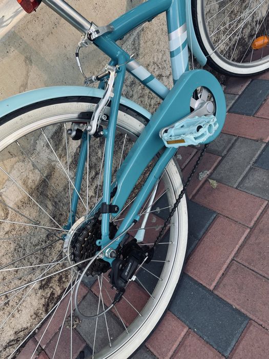 Bicicleta albastra