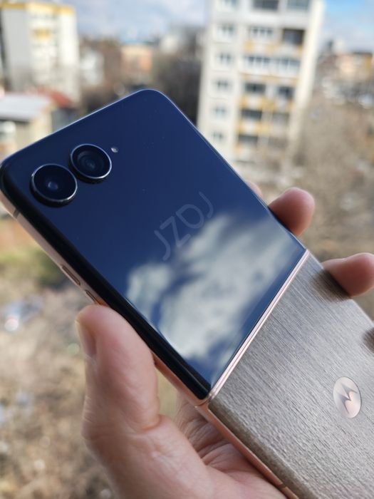 Motorola Razr 60 Ultra в ГАРАНЦИЯ!