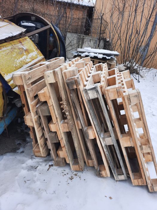 Продам поддоны самовывоз
