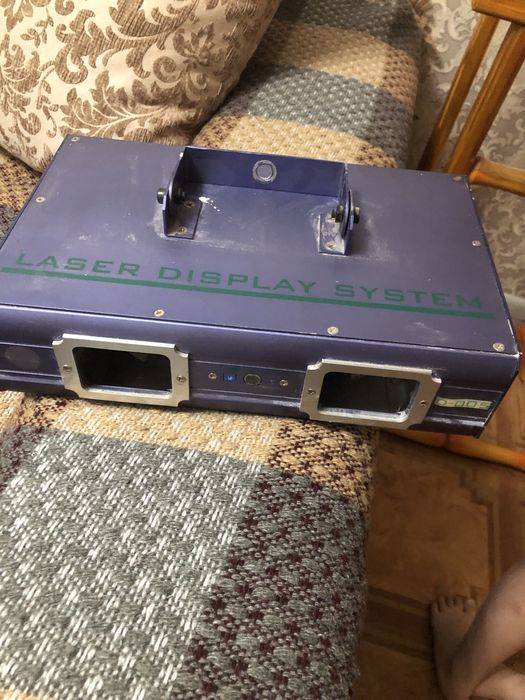 Лазер( светомузыка)