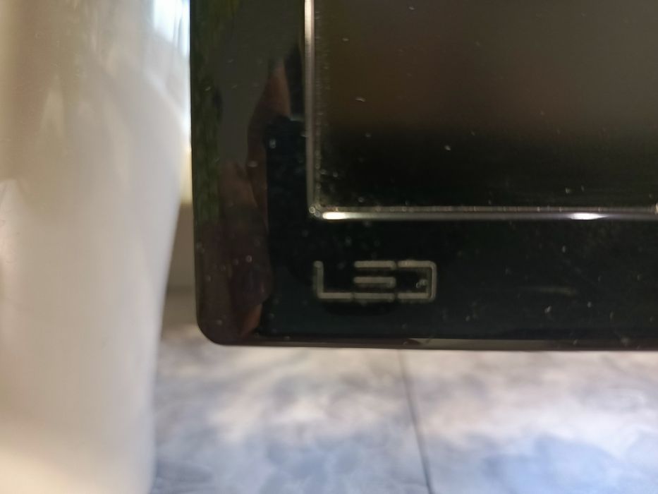 Монитор SAMSUNG SD300. В отличном состоянии.