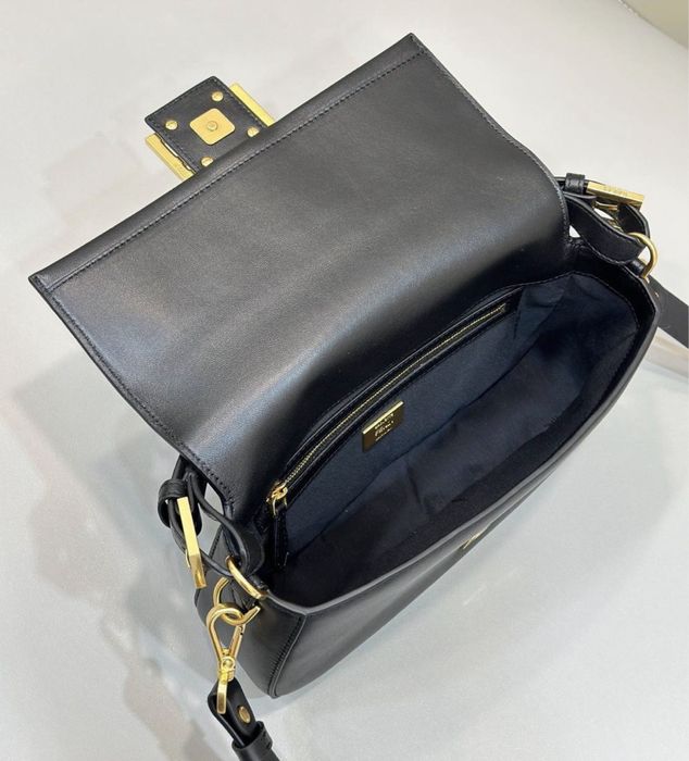 Geanta Fendi Baguette