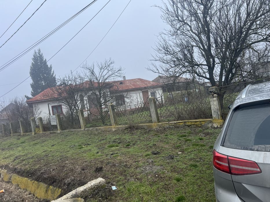Casa batraneasca de vanzare Milcovatu, comuna Letca Noua, Giurgiu