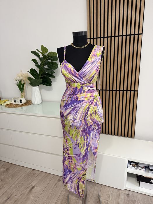 Rochie crapata pe picior cupe intarite marime XS-S