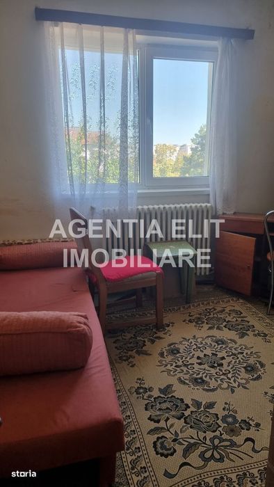 Apartament 3 camere, zona Colegiului Gheorghe Asachi