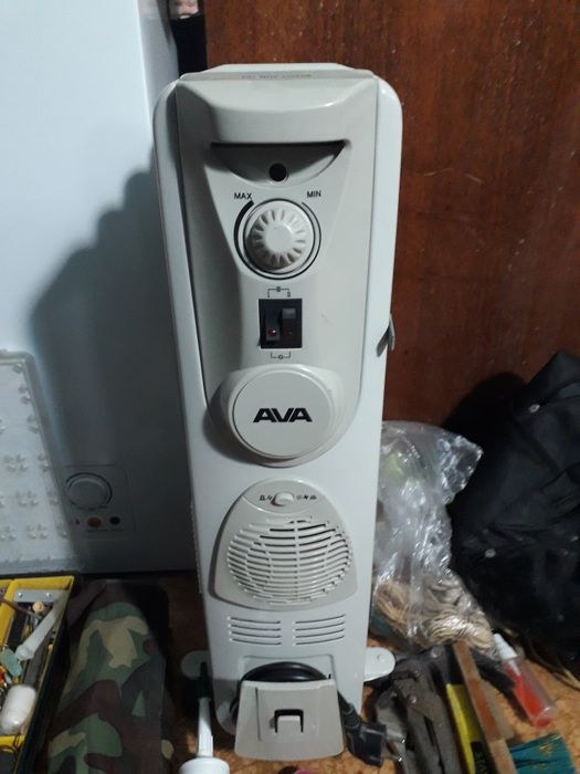 Электрообогреватель.с вентилятором внутри