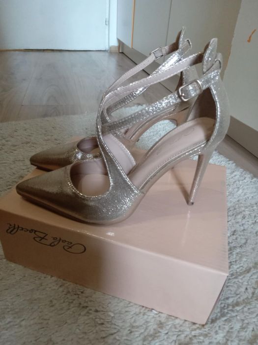 Страхотни блестящи обувки Paolo Bacelli