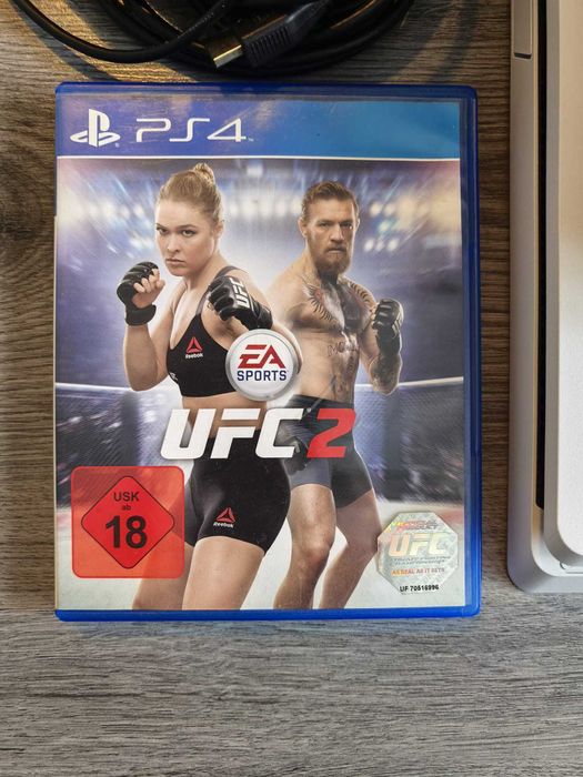 Нов Playstation 4 Slim + Игри