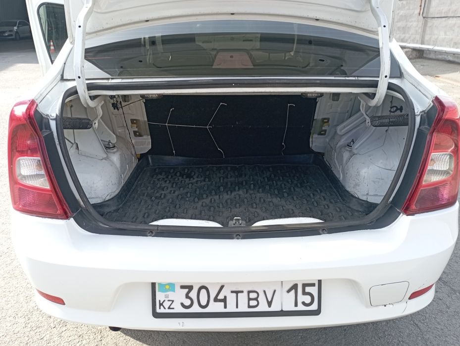 Рено Логан 2013 г.