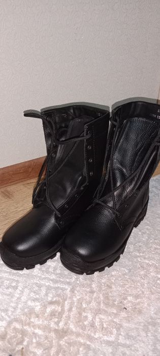 Продам берцы зимние