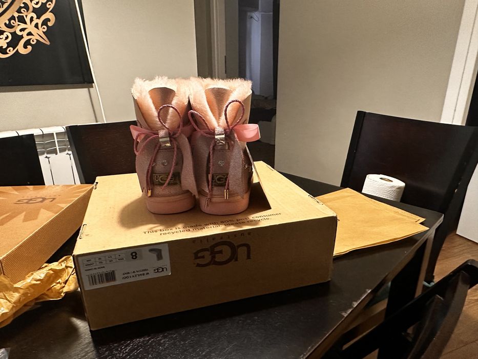 Super oferta ! Ghete UGG cu blana naturala de oaie!