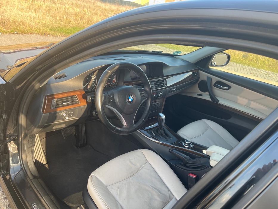 Vand BMW Seria 3 E90 – Automat, Piele, Navi, Bi-Xenon