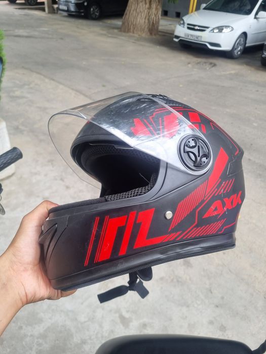 moto shlem sotiladi