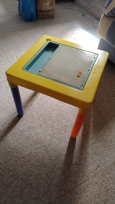 Masa Lego ideala pentru activități lego