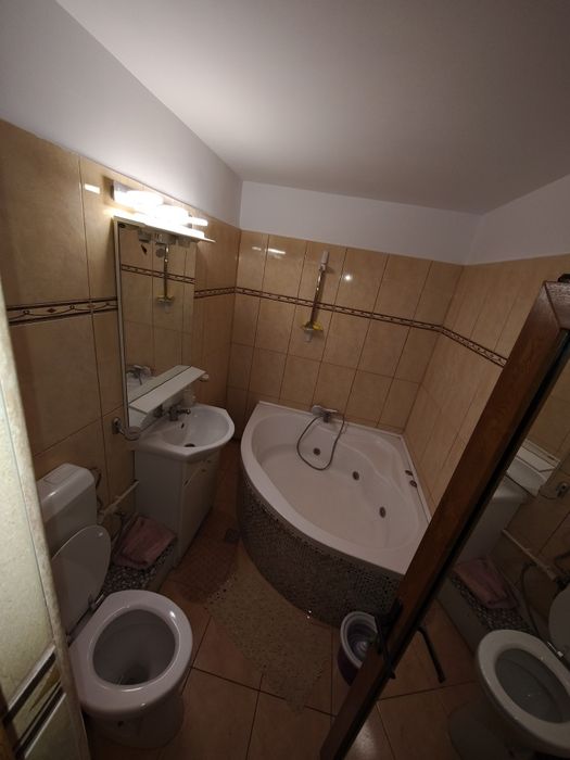 apartament 2 camere gara