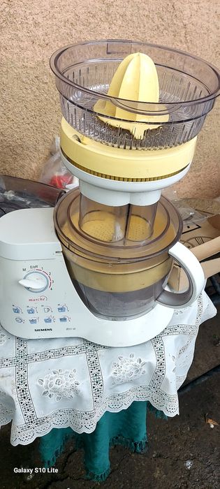 Vând robot bucătărie Siemens și mașină de tocat