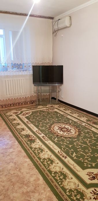 1 ком квартира , в центре города.  Посуточно . Уютно и чисто . Wi-Fi.