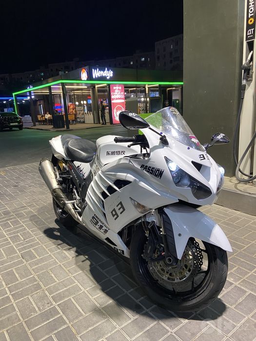Kawasaki zx14r 2013yil 1441 kub ideal umuman ishi yo’q