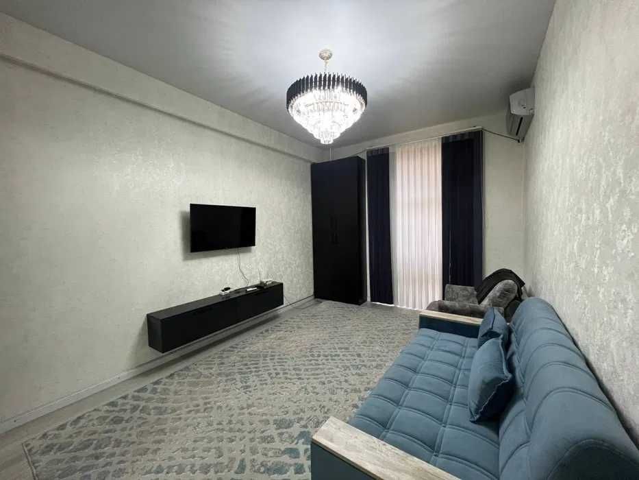 R5 Сдаётся Классная квартира 2/1/5 на Кадышева, ор-р Авиасозлар!