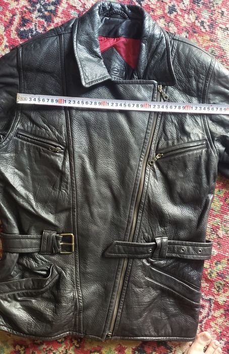 Geacă de Piele, de Damă ! Superbă !