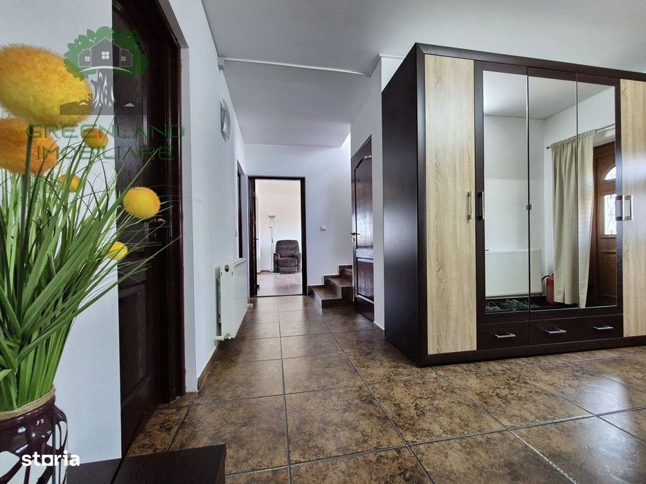 VILA 6 camere, 2 bai, 188mp, TEREN 1100mp, BUCIUM-BARNOVA