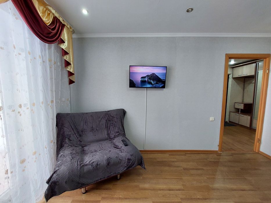 Сдам 2хкомн квартиру ПОСУТОЧНО