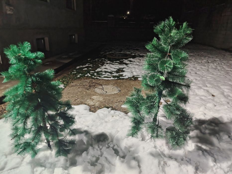 Продам ёлки искусственные