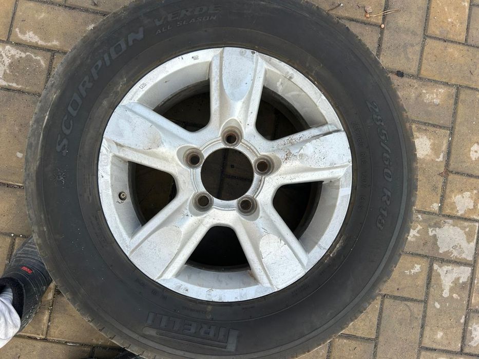 Продам оригинальные диски на Ленд Крузер 200