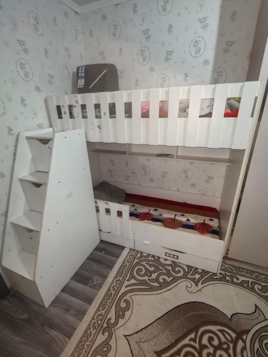 Кровать детская двухэтажная