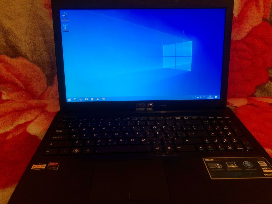 Ноутбук ASUS Radeon Graphics HD7340