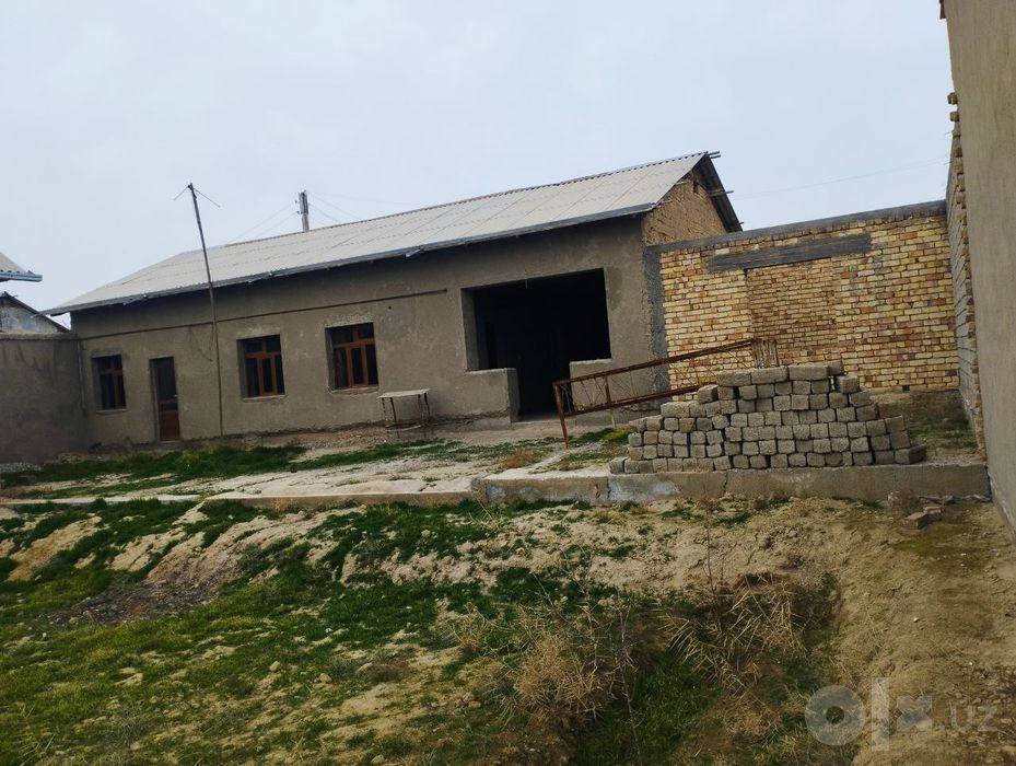 Hovli sotiladi, 8 sotix yashashga tayyor Qarshi, Pargʻuza