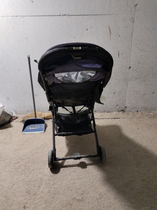 Десткий коляска бу  можно купить ред