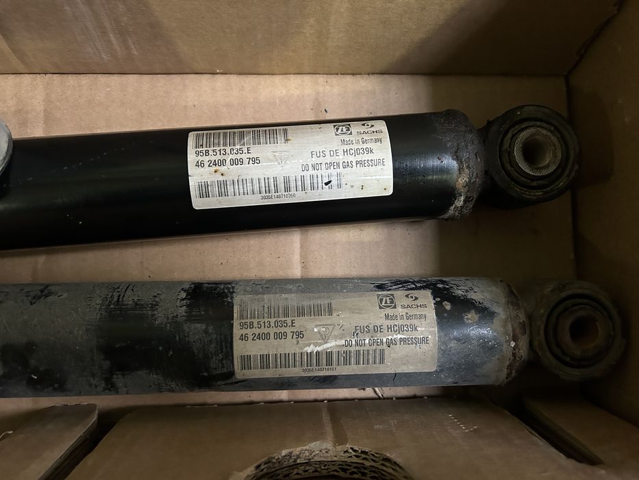 Амортисьори за Porsche Macan с адаптивно окачване PASM